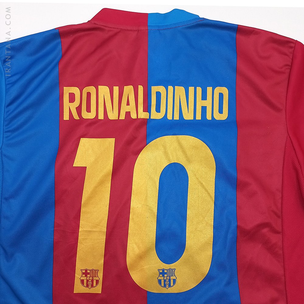 پیراهن شماره 10 بارسلونای اسپانیا RONALDINHO